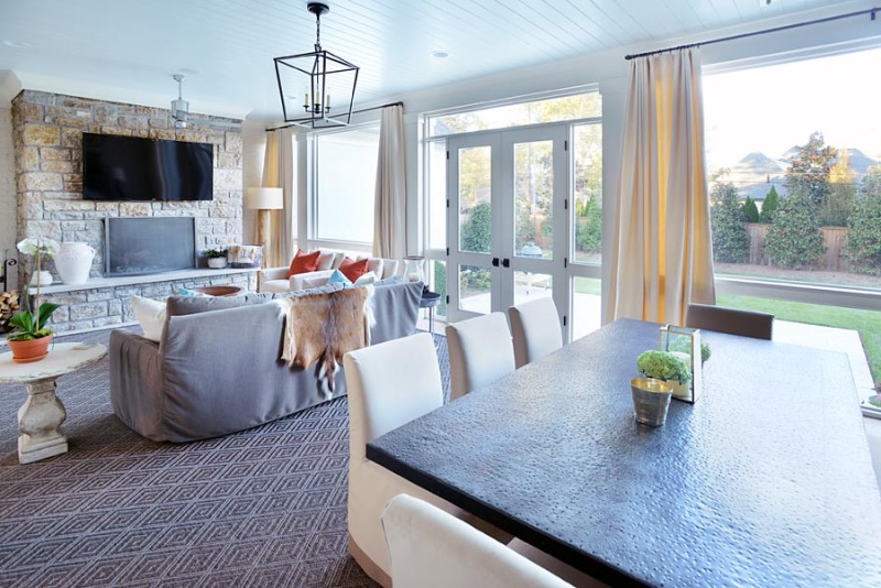 French-Country-Cottage-Breakfast-Table