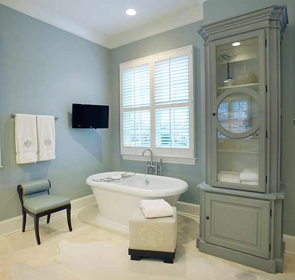 English Cottage Master Bath