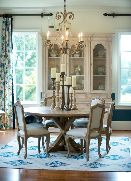 french-country-estate--Chandelier-Detail