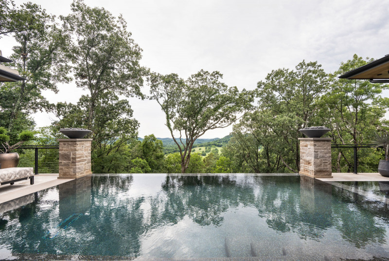 Hillside Retreat - Pool View