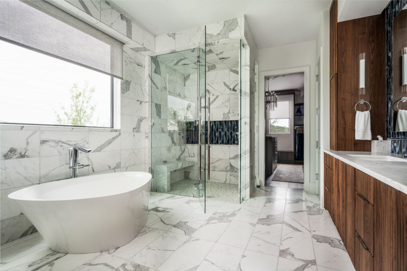 Hillside Retreat - Master Bath