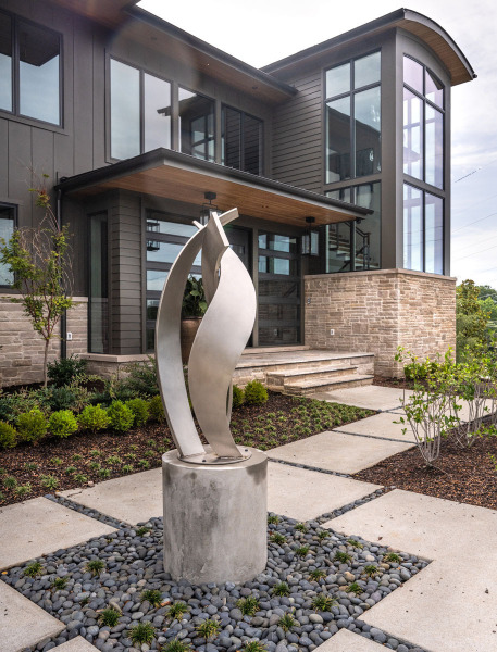 Hillside Retreat - Exterior front elevation sculpture