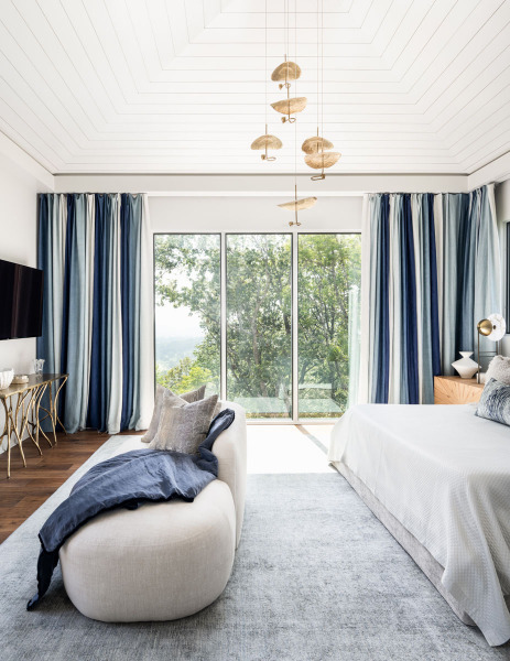 Hillside Retreat - Bedroom