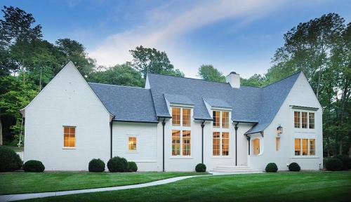 Elevations-English-Arts-Crafts-Exterior-Back