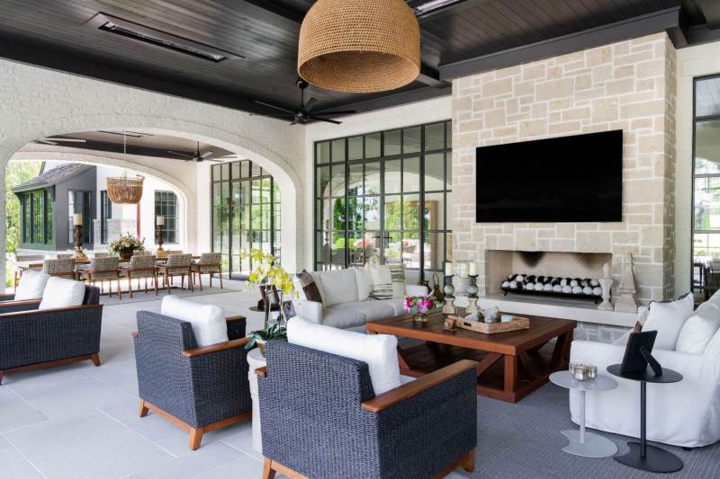 River Song Haven - Outdoor Living Room with Fireplace