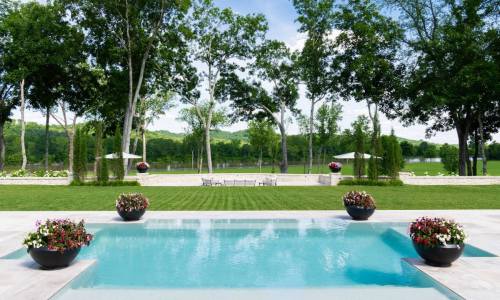 River Song Haven - Pool Overlooking River and Lawn